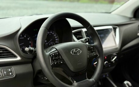 Hyundai Solaris II рестайлинг, 2017 год, 999 000 рублей, 13 фотография
