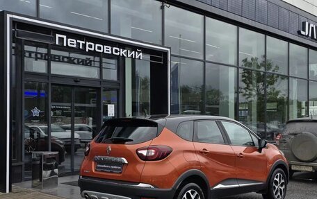 Renault Kaptur I рестайлинг, 2017 год, 1 240 000 рублей, 6 фотография