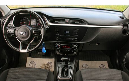 KIA Rio IV, 2021 год, 1 736 600 рублей, 8 фотография