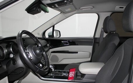 KIA Carnival, 2021 год, 3 249 900 рублей, 9 фотография