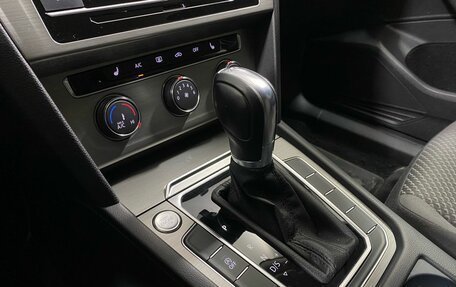 Volkswagen Passat B8 рестайлинг, 2018 год, 1 300 000 рублей, 13 фотография