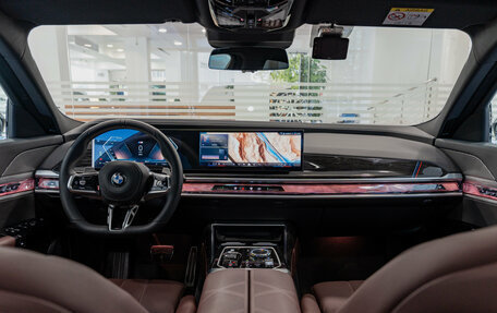 BMW 7 серия, 2025 год, 14 150 000 рублей, 10 фотография