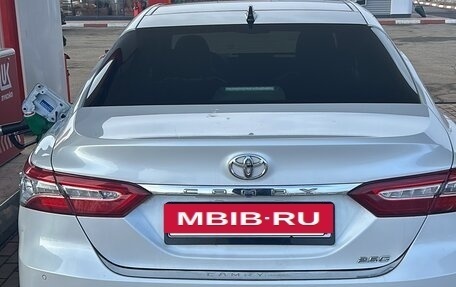 Toyota Camry, 2022 год, 3 000 000 рублей, 4 фотография
