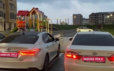 Toyota Camry, 2022 год, 3 000 000 рублей, 5 фотография