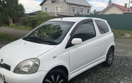 Toyota Vitz, 2001 год, 260 000 рублей, 2 фотография