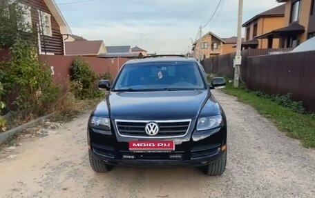 Volkswagen Touareg III, 2004 год, 790 000 рублей, 1 фотография