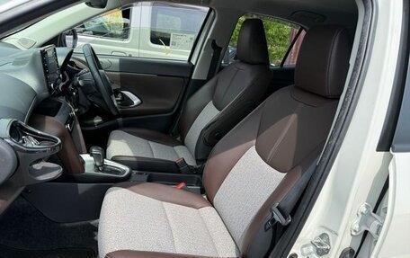 Toyota Yaris Cross, 2021 год, 1 620 000 рублей, 7 фотография