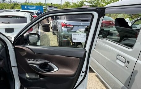 Toyota Yaris Cross, 2021 год, 1 620 000 рублей, 10 фотография