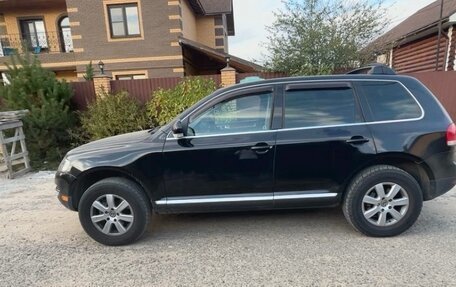 Volkswagen Touareg III, 2004 год, 790 000 рублей, 3 фотография
