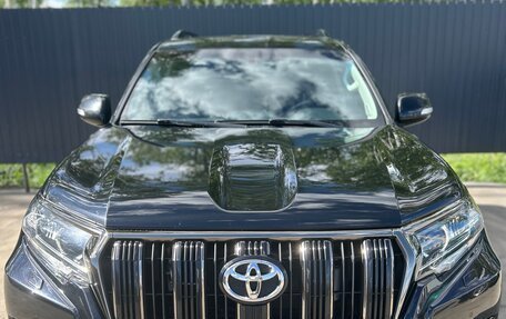 Toyota Land Cruiser Prado 150 рестайлинг 2, 2021 год, 6 300 000 рублей, 10 фотография