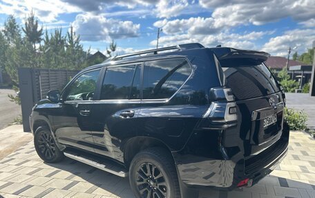 Toyota Land Cruiser Prado 150 рестайлинг 2, 2021 год, 6 300 000 рублей, 7 фотография