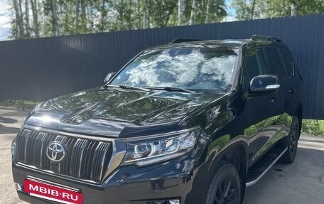 Toyota Land Cruiser Prado 150 рестайлинг 2, 2021 год, 6 300 000 рублей, 12 фотография