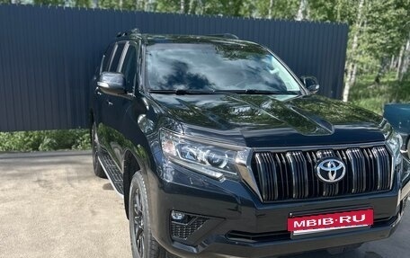 Toyota Land Cruiser Prado 150 рестайлинг 2, 2021 год, 6 300 000 рублей, 11 фотография