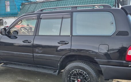 Toyota Land Cruiser 100 рестайлинг 2, 1999 год, 1 800 000 рублей, 3 фотография