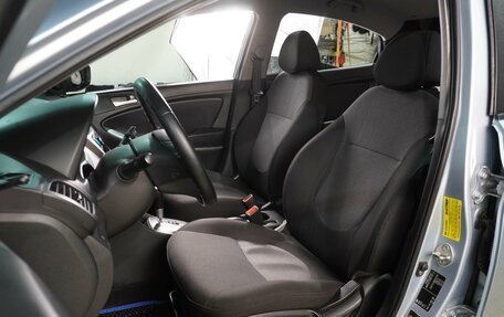 Hyundai Solaris II рестайлинг, 2011 год, 619 000 рублей, 10 фотография