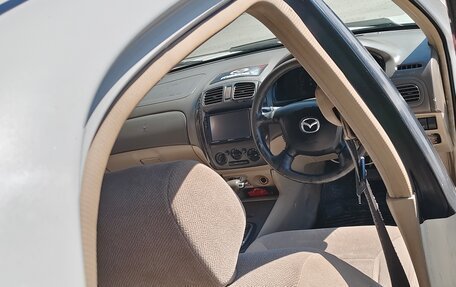 Mazda Familia, 2002 год, 200 000 рублей, 10 фотография
