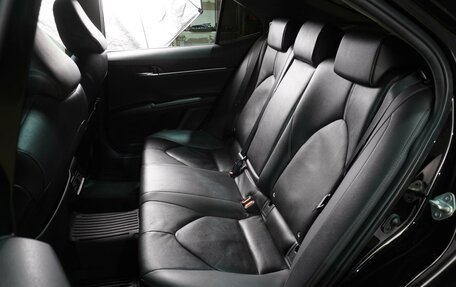 Toyota Camry, 2021 год, 2 999 000 рублей, 9 фотография
