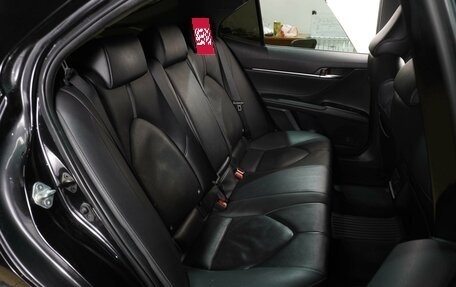 Toyota Camry, 2021 год, 2 999 000 рублей, 7 фотография