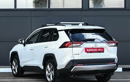 Toyota RAV4, 2020 год, 3 179 000 рублей, 2 фотография