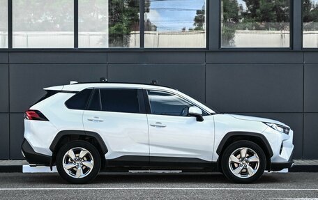Toyota RAV4, 2020 год, 3 179 000 рублей, 5 фотография