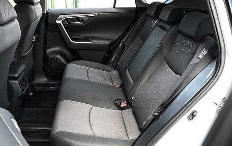 Toyota RAV4, 2020 год, 3 179 000 рублей, 9 фотография