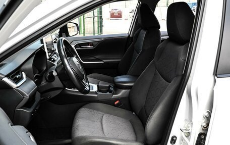 Toyota RAV4, 2020 год, 3 179 000 рублей, 10 фотография