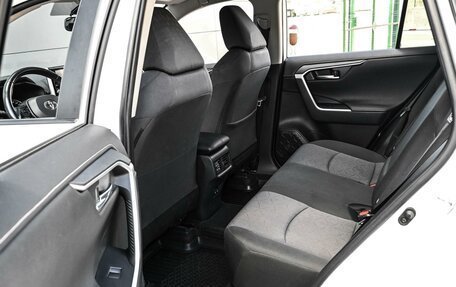Toyota RAV4, 2020 год, 3 179 000 рублей, 11 фотография