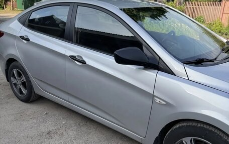 Hyundai Solaris II рестайлинг, 2014 год, 780 000 рублей, 9 фотография