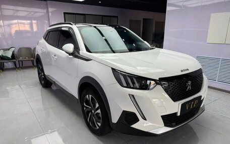 Peugeot 2008 II, 2022 год, 1 380 000 рублей, 3 фотография