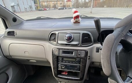 Nissan Liberty, 2001 год, 440 000 рублей, 3 фотография