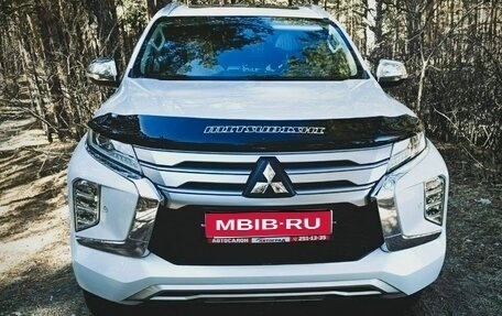 Mitsubishi Pajero Sport III рестайлинг, 2020 год, 4 200 000 рублей, 1 фотография