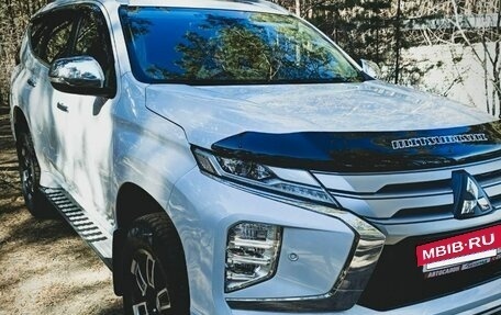 Mitsubishi Pajero Sport III рестайлинг, 2020 год, 4 200 000 рублей, 3 фотография