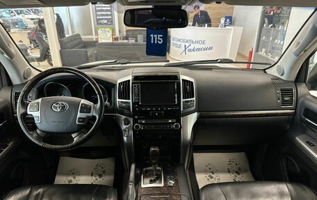 Toyota Land Cruiser 200, 2013 год, 4 299 900 рублей, 16 фотография