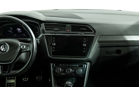 Volkswagen Tiguan II, 2019 год, 2 499 700 рублей, 15 фотография
