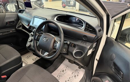Toyota Sienta II, 2019 год, 1 699 000 рублей, 10 фотография