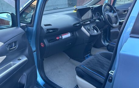 Toyota Wish II, 2010 год, 1 200 000 рублей, 21 фотография