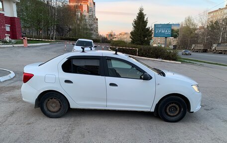 Renault Logan II, 2018 год, 450 000 рублей, 3 фотография