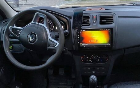 Renault Logan II, 2018 год, 450 000 рублей, 8 фотография