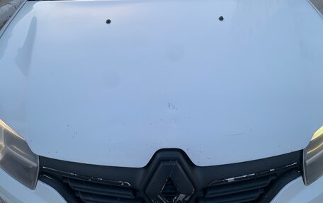 Renault Logan II, 2018 год, 450 000 рублей, 5 фотография