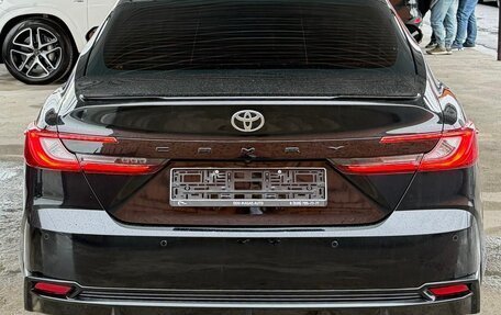 Toyota Camry, 2024 год, 3 450 000 рублей, 2 фотография
