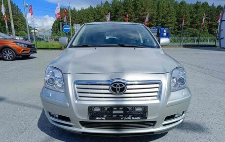 Toyota Avensis III рестайлинг, 2003 год, 672 000 рублей, 2 фотография
