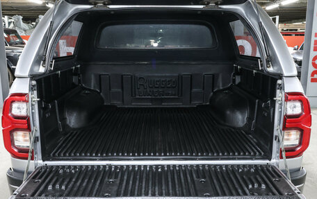 Toyota Hilux VIII, 2020 год, 4 498 000 рублей, 11 фотография