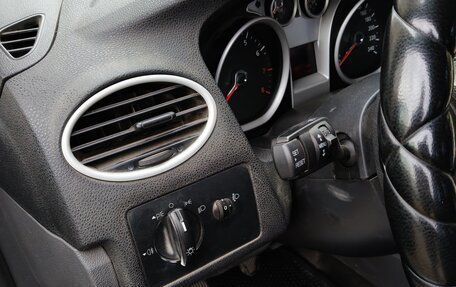Ford Focus II рестайлинг, 2006 год, 360 000 рублей, 9 фотография