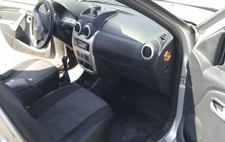 Renault Sandero I, 2013 год, 550 000 рублей, 9 фотография