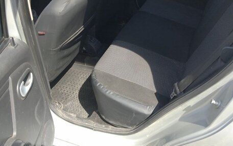 Renault Sandero I, 2013 год, 550 000 рублей, 8 фотография