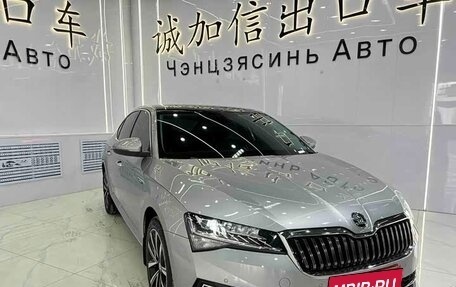 Skoda Superb III рестайлинг, 2023 год, 2 835 077 рублей, 2 фотография