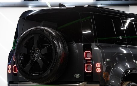 Land Rover Defender II, 2021 год, 7 850 000 рублей, 10 фотография