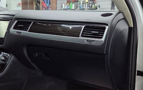 Volkswagen Touareg III, 2014 год, 2 070 000 рублей, 9 фотография