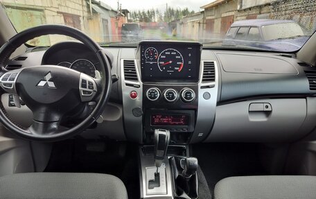 Mitsubishi Pajero Sport II рестайлинг, 2013 год, 1 950 000 рублей, 18 фотография