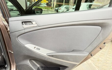Hyundai Solaris II рестайлинг, 2015 год, 1 100 000 рублей, 14 фотография